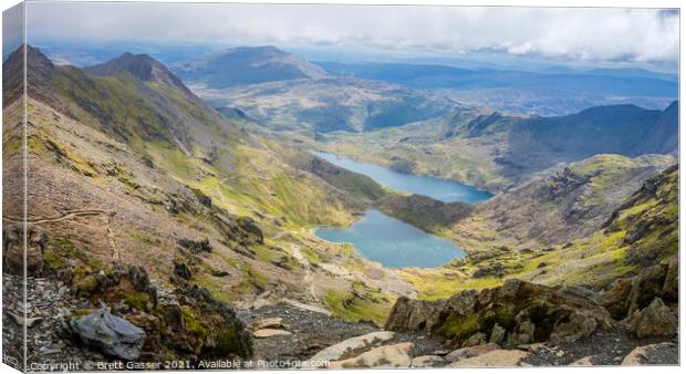 Snowdon Pyg and Miners Track. Canvas Print by Brett Gasser