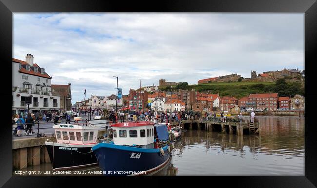 Whitby Fishing Port Yorkshire Framed Print by Les Schofield