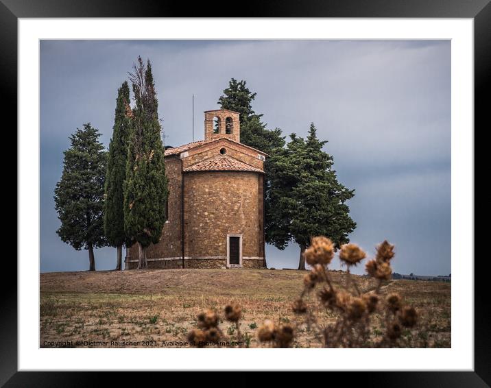 Capella della Madonna di Vitaleta in Val d' Orcia, Tuscany, Ital Framed Mounted Print by Dietmar Rauscher