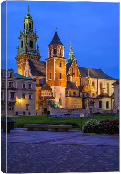Wawel Cathedral at Night in Krakow Canvas Print by Artur Bogacki