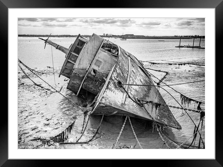 Burnham-on Crouch - The Llys Helig's resting place in the mud Framed Mounted Print by Paul Praeger