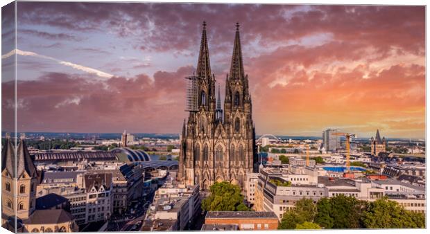 Cologne Cathedral - the iconic church in the city center - aeria Canvas Print by Erik Lattwein