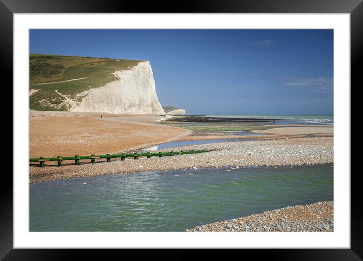The other chalk cliffs. Framed Mounted Print by Bill Allsopp