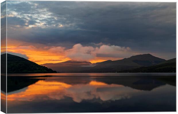 Summer Sunrise on Loch Fyne Canvas Print by Rich Fotografi 