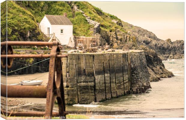 Porthgain Canvas Print by geoff shoults