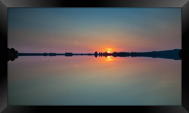 Anglezarke Reservoir Sunset Framed Print by Phil Durkin DPAGB BPE4
