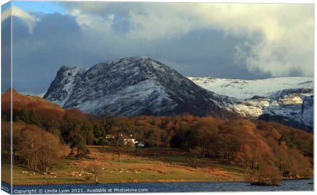 Fleetwith Pike Buttermere Canvas Print by Linda Lyon