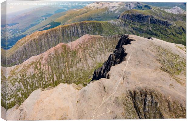 Ben Nevis from the air Canvas Print by Howard Kennedy