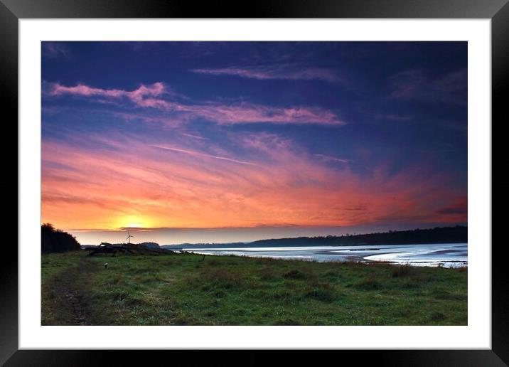 Sunset at Purton Ships’ Graveyard Framed Mounted Print by Susan Snow