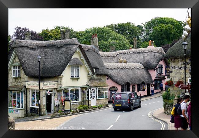 Shanklin old town thatch on the Isle of Wight Framed Print by john hill