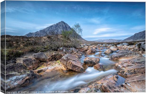 buachaille mountain Canvas Print by stephen cooper