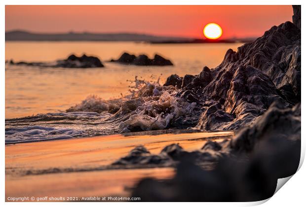 Anglesey sunset Print by geoff shoults