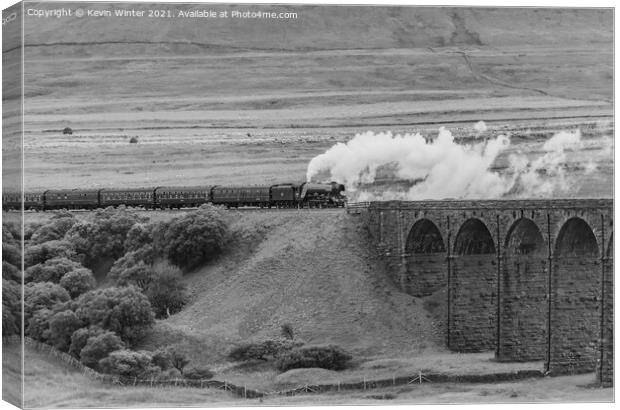 Flying Scotsman approaching Ribblehead Viaduct Canvas Print by Kevin Winter