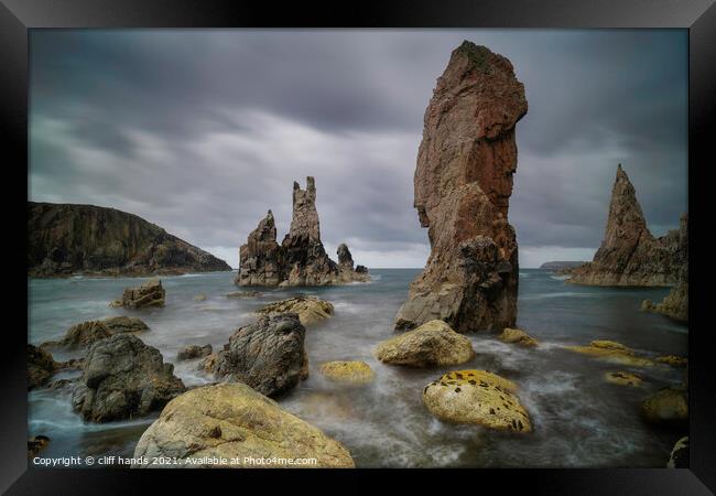 Mangersta sea stacks, Isle of Lewis, Outer Hebride Framed Print by Scotland's Scenery