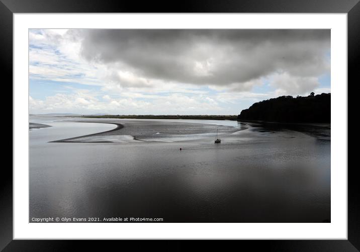 Low tide at Laugharne. Framed Mounted Print by Glyn Evans