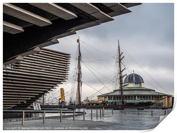 RRS Discovery and the V&A in Dundee Print by George Robertson