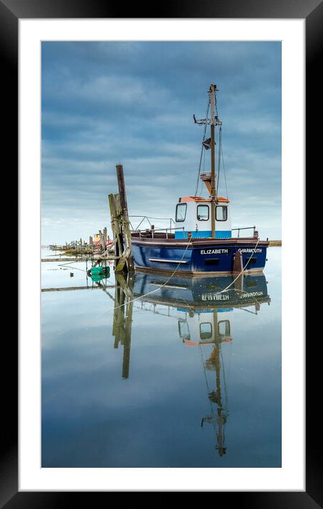 Boats at the jetties. Framed Mounted Print by Bill Allsopp