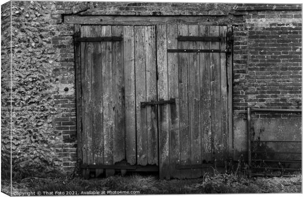 Building  Barn doors in a deserted farm yard Canvas Print by That Foto