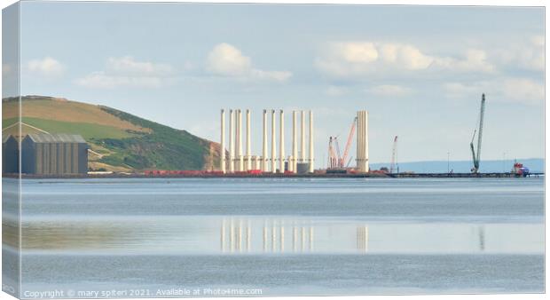 Iconic Cromarty  Canvas Print by mary spiteri