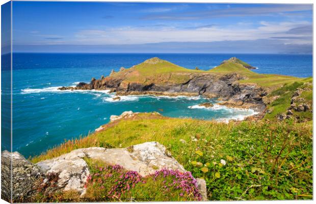 Polzeath to Pentire and Rumps point on the coast path. Canvas Print by Chris Warham