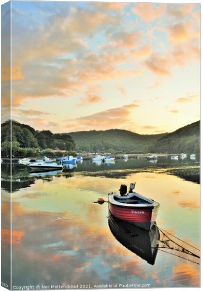 High Tide At Looe. Canvas Print by Neil Mottershead