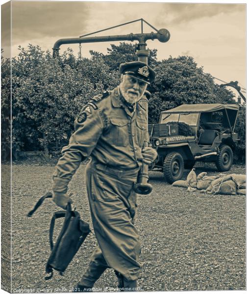 Captain from WW2 Carrying a Bazooka  Canvas Print by GJS Photography Artist