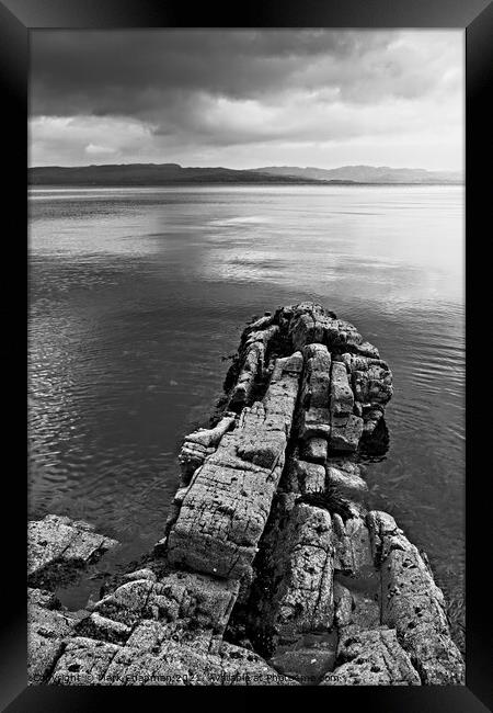 Loch Slapin shoreline, Skye Framed Print by Photimageon UK