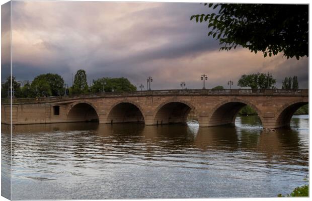 Worcester bridge and river Severn Canvas Print by Leighton Collins
