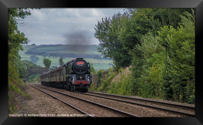  steam train in the Yorkshire Dales Framed Print by Richard Perks