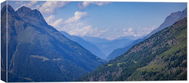 Wonderful panoramic view over the mountains in the Austrian Alps Canvas Print by Erik Lattwein