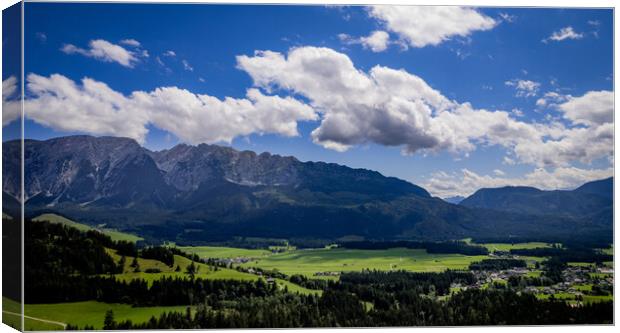 Amazing scenery and typical landscape in Austria - the Austrian Alps Canvas Print by Erik Lattwein