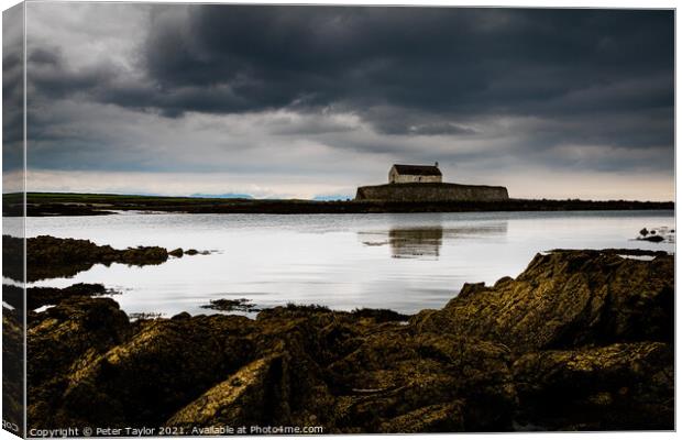 Eglwys Cwyfan Anglesey Canvas Print by Peter Taylor