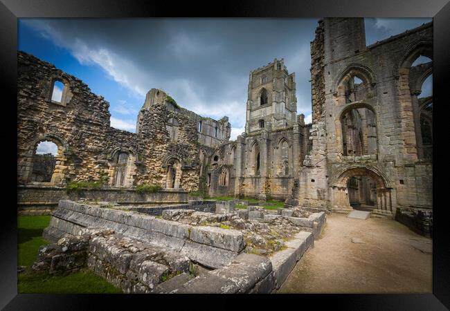 Fountains Abbey Framed Print by chris smith