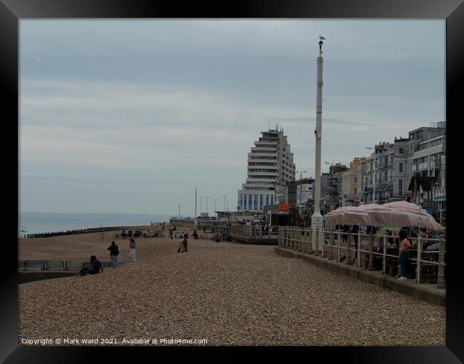 St Leonards Seafront in August. Framed Print by Mark Ward