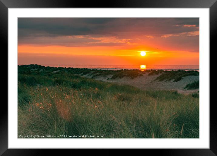 Sunset across the Dunes Framed Mounted Print by Simon Wilkinson