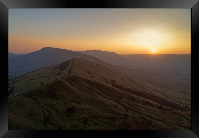 Great Ridge Sunset Derbyshire Peak District  Framed Print by Darren Galpin