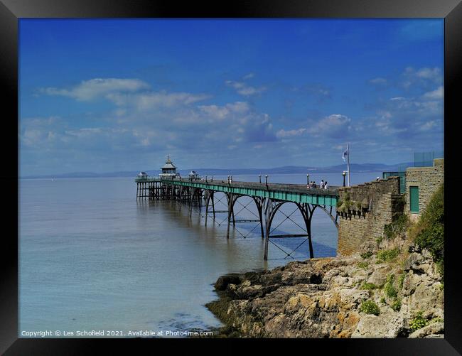 Golden Twilight at Clevedon Pier Framed Print by Les Schofield