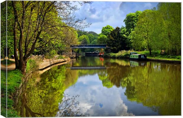 Sprotbrough Canal  Canvas Print by Darren Galpin
