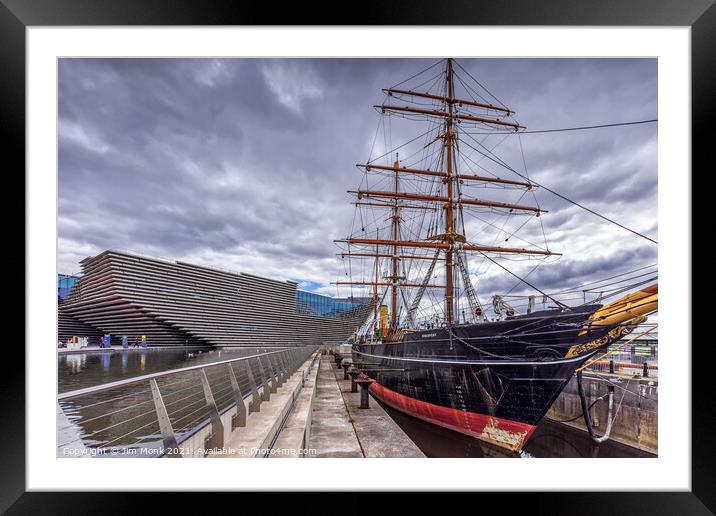 RRS Discovery and the V&A in Dundee Framed Mounted Print by Jim Monk