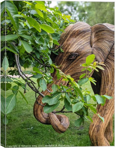 Elephant sculpture in Green Park, London Canvas Print by Rehanna Neky