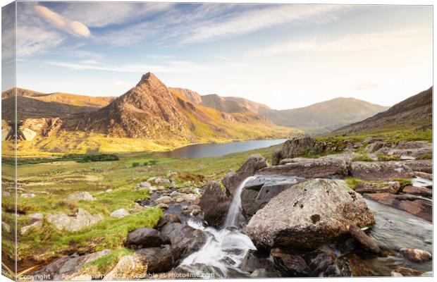 Tryfan in the Evening Sunlight Canvas Print by Andy McGarry