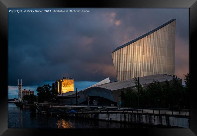 Imperial War Museum at sunset, Salford Quays Framed Print by Vicky Outen