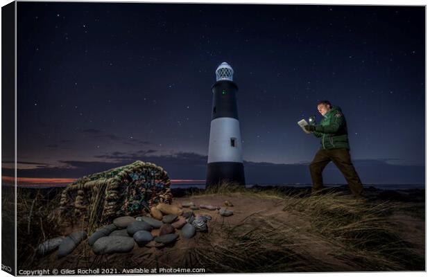 Spurn point lighthouse Yorkshire  Canvas Print by Giles Rocholl