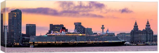 Queen Elizabeth cruise ship Canvas Print by Kevin Elias
