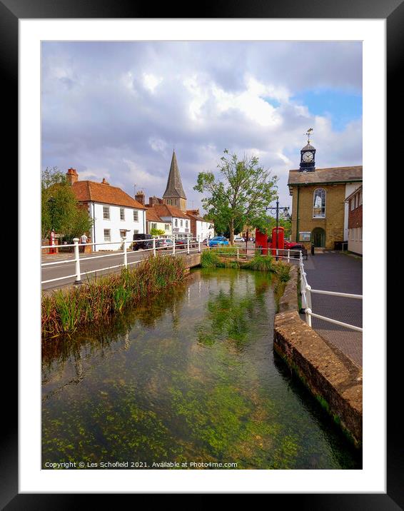 Stockbridge and The River Test  Framed Mounted Print by Les Schofield