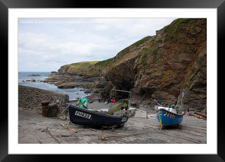lizard point and fishing boats Framed Mounted Print by kathy white