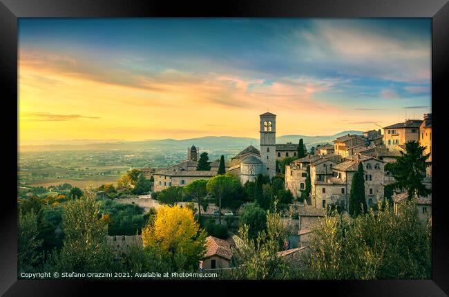 Assisi town at sunset. Umbria, Italy. Framed Print by Stefano Orazzini