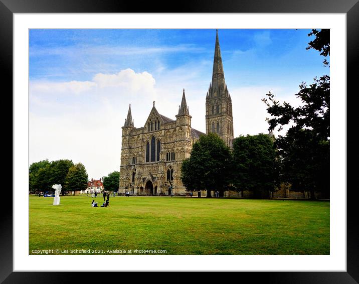 Salisbury Cathedral Framed Mounted Print by Les Schofield
