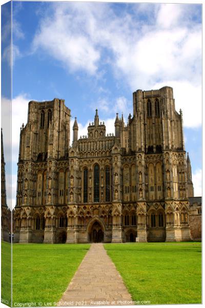 Wells Cathedral Somerset  Canvas Print by Les Schofield