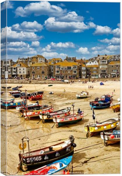 Lively Quayside and Beach Canvas Print by Roger Mechan